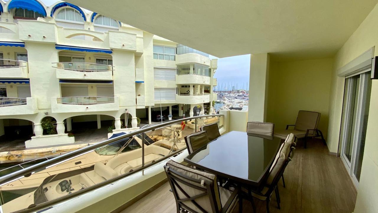 Capaldi Luxury Holiday Rentals Puerto Marina Benalmadena Bagian luar foto